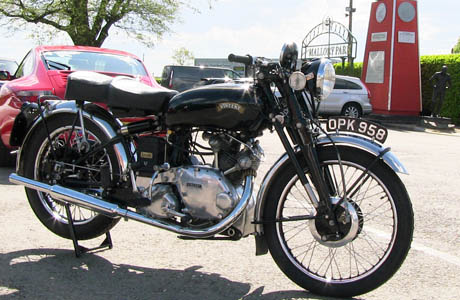 Comet At Mallory Park